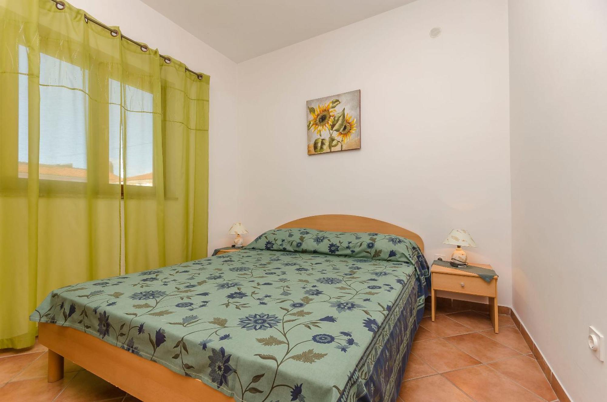Apartments Villa Estella Srima Eksteriør billede